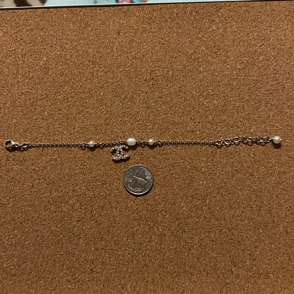 NIB Chanel Pearl CC Bracelet - Picture 6 of 11